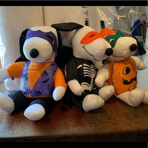Snoopy Halloween plush figures- set of 3